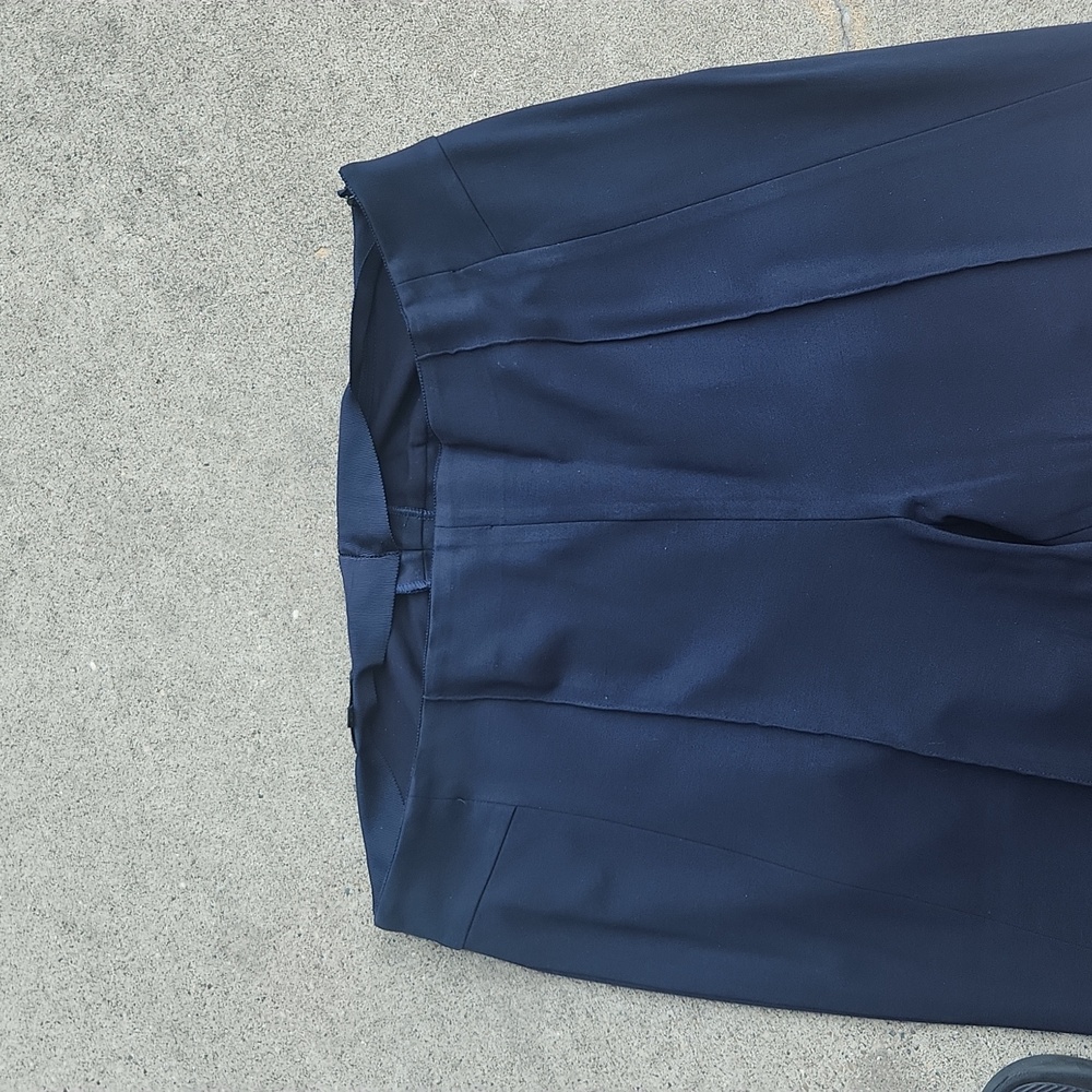 ESCADA navy trousers - Picture 5 of 8